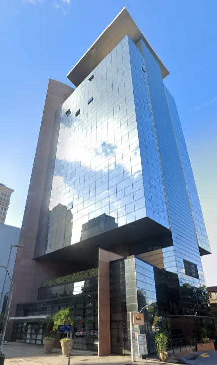 Os Bandeirantes — Edifício corporativo em Faria Lima, São Paulo